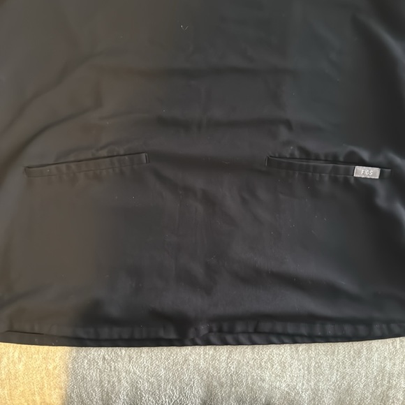 Like new. Figs top - Picture 4 of 5